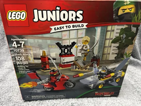 LEGO Juniors 10739 Shark Attack The NINJAGO Movie Complete Set 108pcs Box