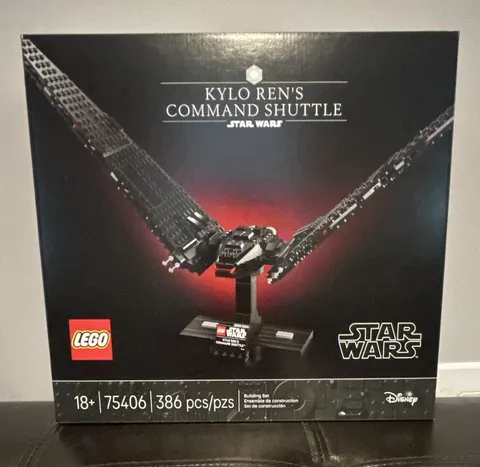 LEGO Star Wars Kylo Ren's Command Shuttle 75406 386pcs Display Stand 18+ 2025