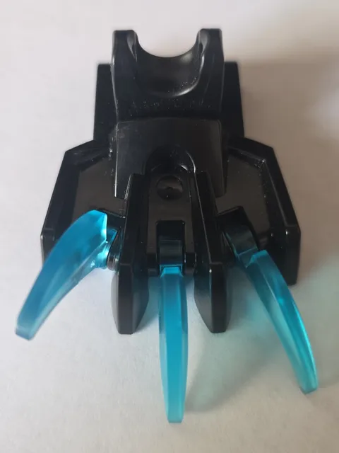 LEGO Hero Factory Black Beast Hand Armor Joint with 3 Trans-Light Blue Claws...