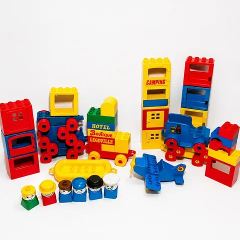 Vintage Duplo Legoville Lego Hotel Boutique  Camping Lot Cars Airplane Boat 43pc