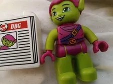 Lego Duplo Green~ Lot Of 2 Pc Figures Marvel Comics Replacement Parts Peices 