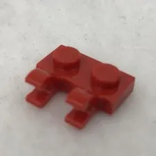 LEGO 60470b Red Plate, Modified 1 x 2 W/ 2 Open O Clips (Horizontal Grip) (x1)