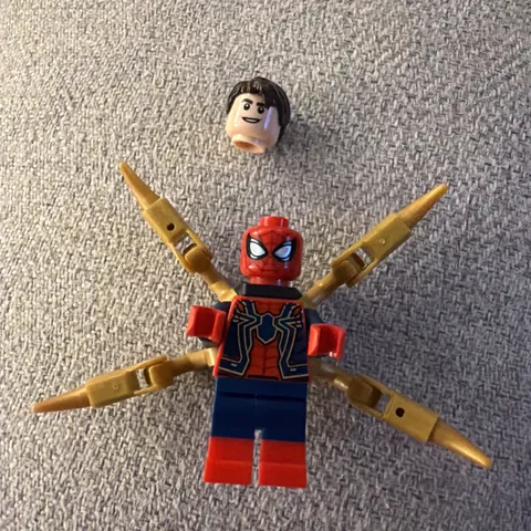 IRON SPIDER Minifigure LEGO Marvel Avengers Peter Parker 76323 (sh1047)