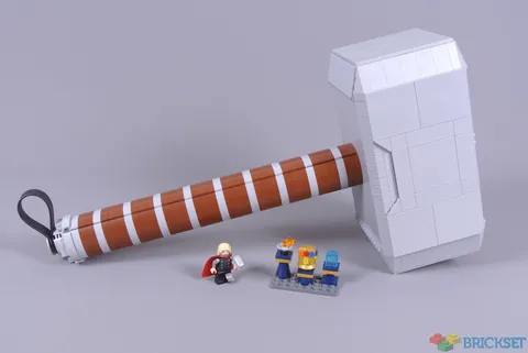 Fully Complete Lego Thor's Hammer, no box, manual in good condition/pieces