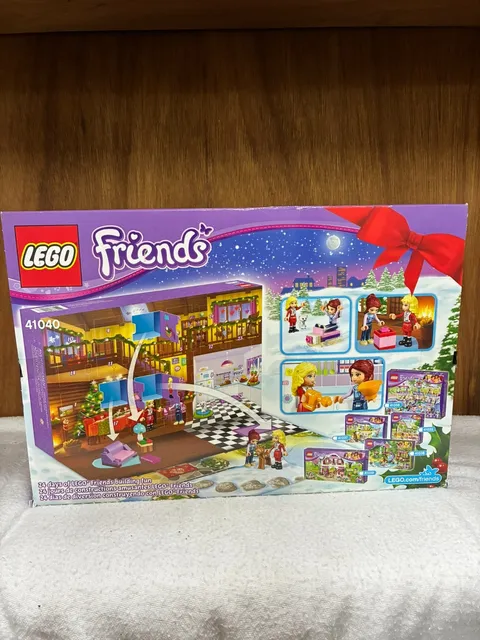 NEW - LEGO Friends Advent Calendar Set 41040 - 228 pcs - 24 Holiday Gifts Sealed