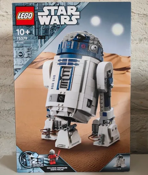 LEGO STAR WARS R2 D2 75379 unopened comes with Darth Malak minifigure