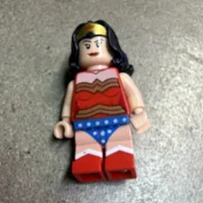 LEGO Minifigure Wonder Woman DC Superhero Double Sided Head
