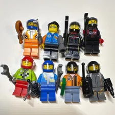 LEGO Minifigures Racing Lot of 8 Race Car Driver w/ Helmets & Accessories