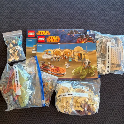 Lego Star Wars: Mos Eisley Cantina - 75052 - 100% Complete w/ Instructions