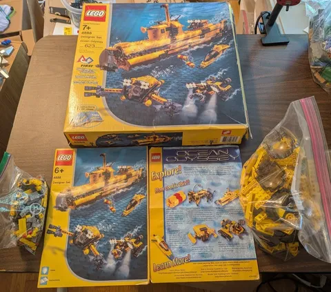 LEGO 4888 Creator: Ocean Odyssey - Vintage Designer Set from 2005