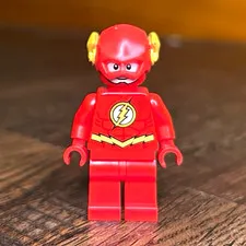 LEGO The Flash Minifigure Red Outfit with Helmet and Yellow Ear Pieces