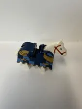 LEGO Horse Barding, Ruffled Edge Gold Crowns Gold Plate Armor Pattern 2490pb07