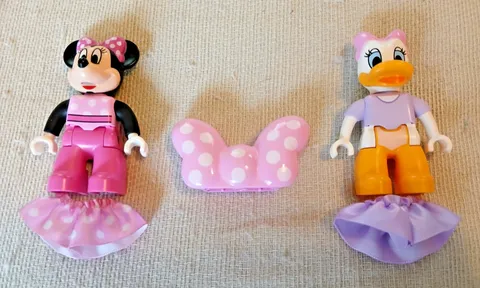 Lego Duplo Disney Minnie Mouse and Daisy Duck Mini Figures + Minnie Bowtie Piece