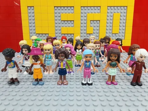 LEGO Friends Minifigures Set 30 Pieces Boys Girls Black White Residents Figures