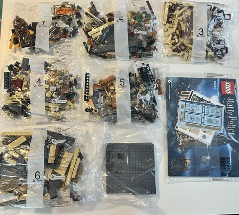 LEGO Harry Potter: Hogwarts Great Hall 75954 New NO BOX