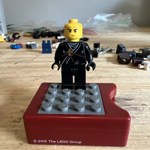 LEGO Ninjago The Golden Weapons Cole Minifigure - njo0006 - No Helmet