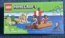 LEGO Minecraft: The Pirate Ship Voyage (21259) Little box wear