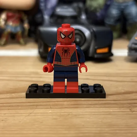 LEGO® Super Heroes Friendly Neighbourhood Spider-Man Minifigure 76261 sh0892