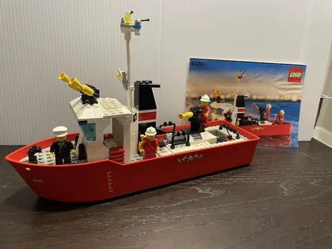 Lego 4020 Classic Town FIRE FIGHTING BOAT Complete w/Instructions