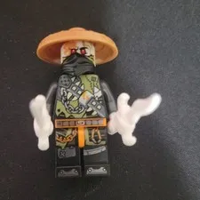 Lego ninjago hunted warrior