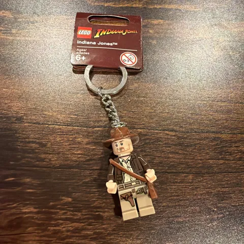 LEGO INDIANA JONES KEYCHAIN/KEYRING MINIFIGURE 852145 RETIRED 2008 RARE HTF