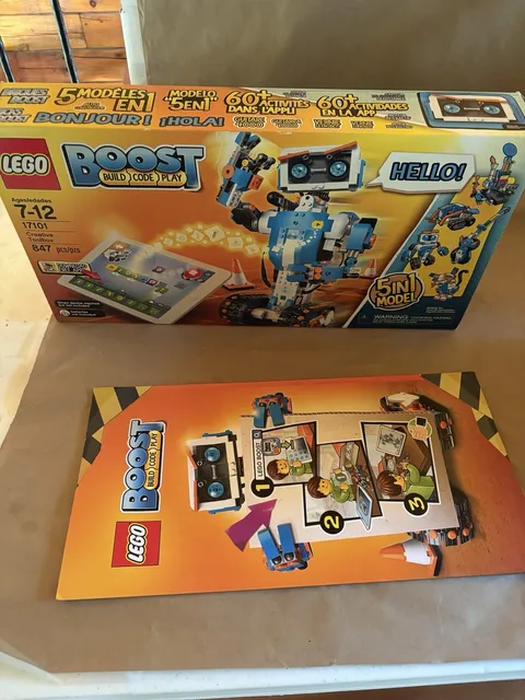 UNOPENED LEGO BOOST 17101 SET BRAND NEW