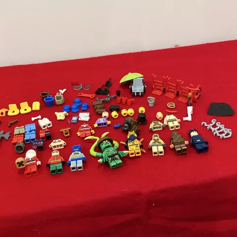 Lego mini figure lot, Star Wars, DC, Ninjago, and accessories, weapons lot.￼