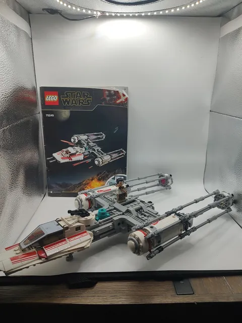 LEGO Star Wars: Resistance Y-Wing Starfighter (75249) 2/4 Figs Manuel No Box