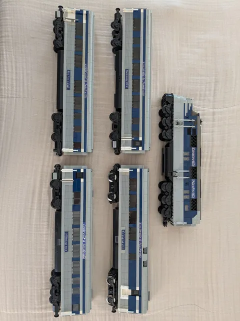 Custom Lego Train L&N Humming Bird Streamliner