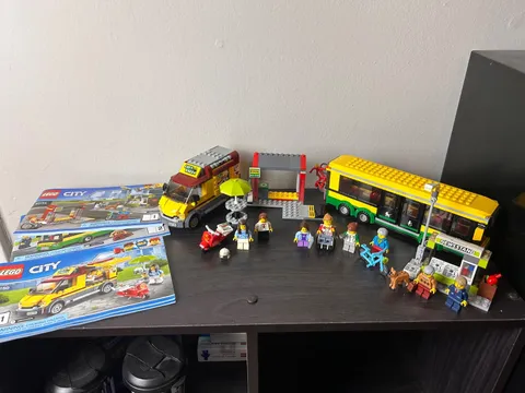 LEGO CITY Lot of 2 sets: 60154, 60150
