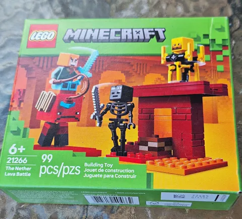 LEGO Minecraft 21266 The Nether Lava Battle 99 pcs Set 6+ Alex Strider