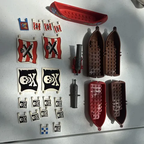 Vintage Lego Pirate Ship Flags,Cannon’s, Boats Lot