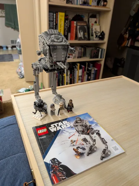 LEGO Star Wars: Hoth AT-ST (75322)- EUC *Read Description*