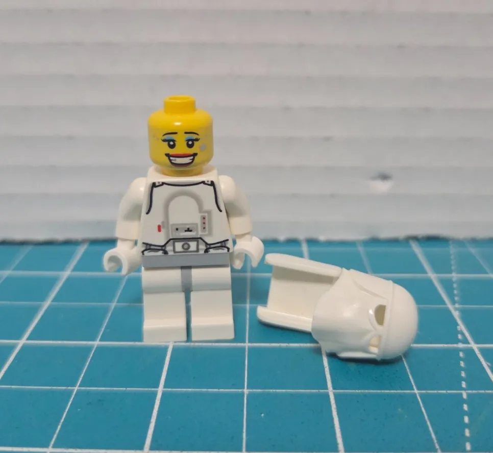 LEGO Star Wars Minifigure - Snowtrooper - From Set 9509 sw0428 Incomplete