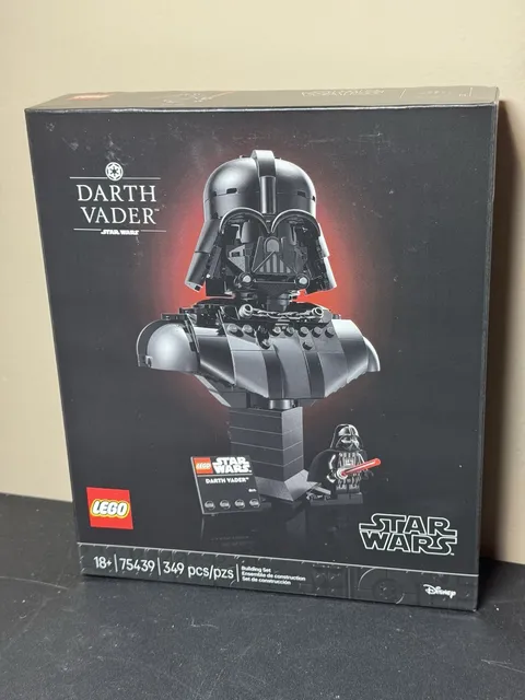 Lego Darth Vader Bust #75439 | Star Wars | Complete New in Box