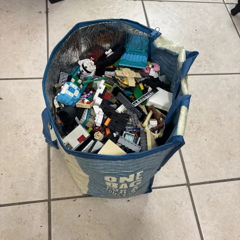 LEGO Bulk 8+ lbs Lot See Pictures For Parts And Pieces Mixed NO MINIFIGS