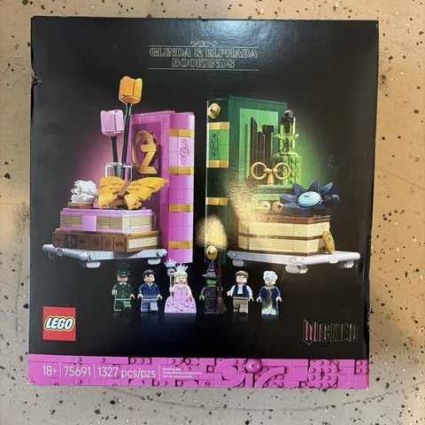 LEGO Wicked Glinda & Elphaba Bookends 75691 -NEW/SEALED-