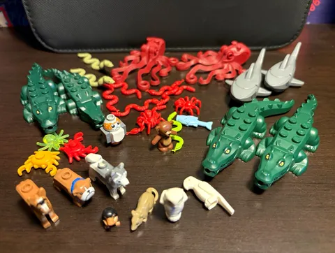 LEGO Animal Lot Alligators Horses Octopus Tentacles Accessories Mixed Pieces