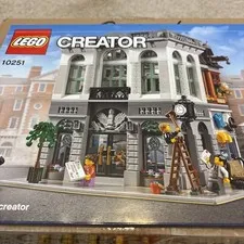 LEGO Creator Expert: Brick Bank 10251 Used Complete