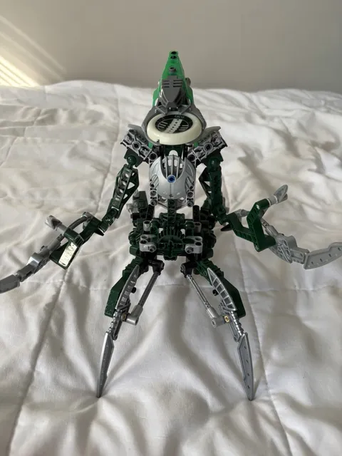 LEGO Bionicle Nidhiki 8622 Complete w/ Disc 2004 Figure No Instructions Set