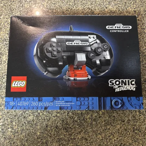 LEGO Sonic the Hedgehog SEGA Genesis Controller 40769 Set 260 pcs