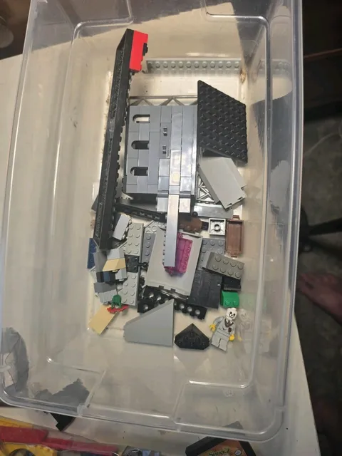 Small Lot Of Lego Pieces All From Harry Potter Series