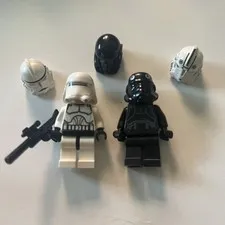 Lot of 2 Star Wars Lego Minifigures and helmets