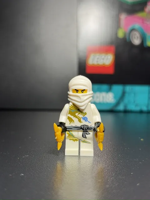 NEW Ninjago Zane DX with Golden Shurikens Custom Lego Minifigure 2260 Ice Dragon