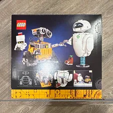 LEGO Disney Pixar WALL-E 43279 Building Set 811 pcs 18+ WALL-E EVE