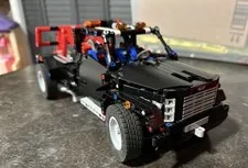 LEGO TECHNIC: Pick-Up Tow Truck (9395) With Instructions. Rare. Retired.