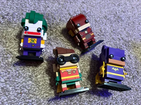 Lego Brickheadz DC Lot Of 4  Robin, Joker, Batgirl, the flash. Complete 