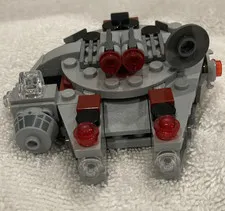 LEGO Star Wars Han Solo Chewbacca R2-D2 millennium falcon