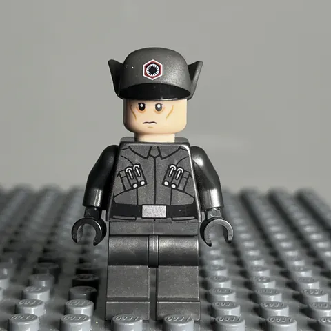 LEGO Star Wars First Order Officer Minifigure (75190) sw0870 - 1O
