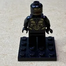 Lego Minifigure Avengers Endgames Outrider- Super Heroes